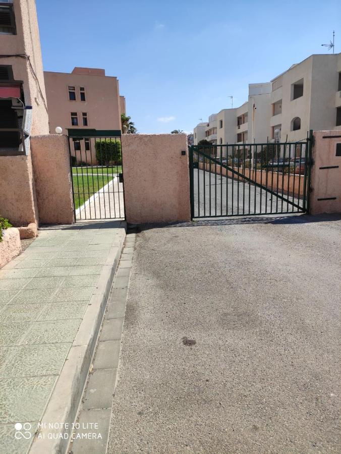 Apartamento La Burbuja Almería Exterior foto